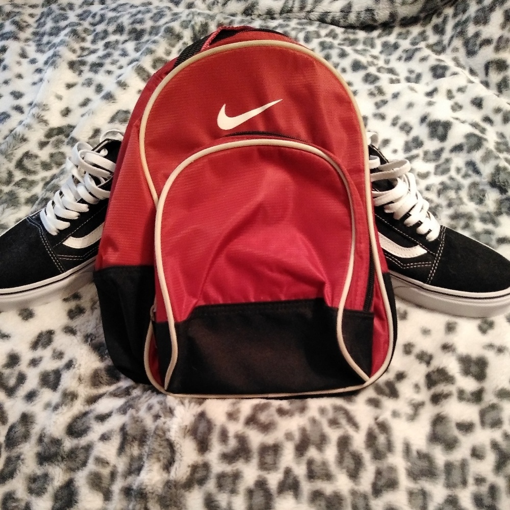 Cute small Nike backpack - Picture 2 of 5